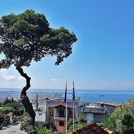 New With Backyard Apartment Thessaloniki