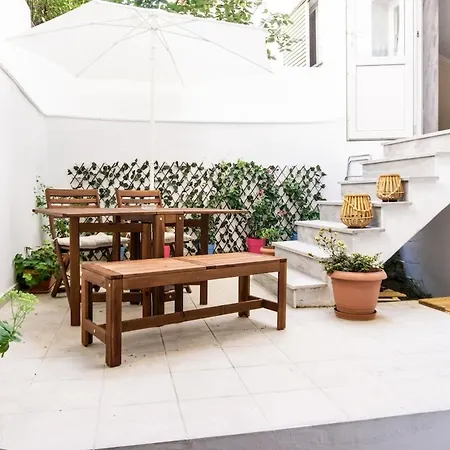 New With Backyard Apartment Thessaloniki