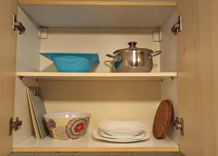 Dimitra's Cosy In Old Town With Backyard Apartment *