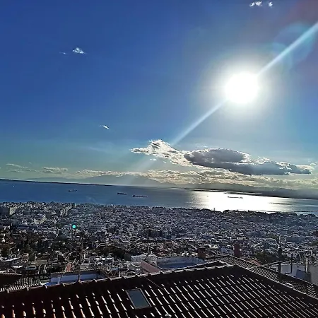 Dimitra's Cosy In Old Town With Backyard Apartman *