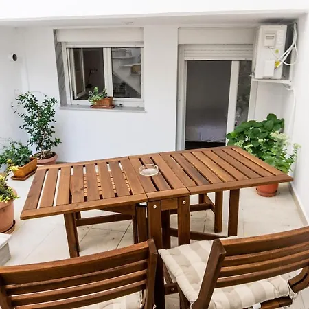 Dimitra's Cosy In Old Town With Backyard * Szaloniki